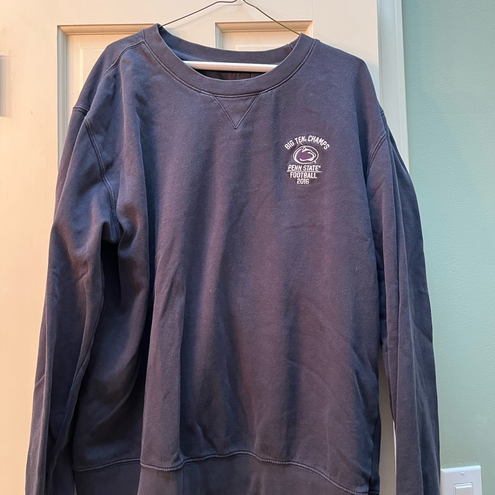 Blue Crewneck Sweatshirt with Ribbed Collar